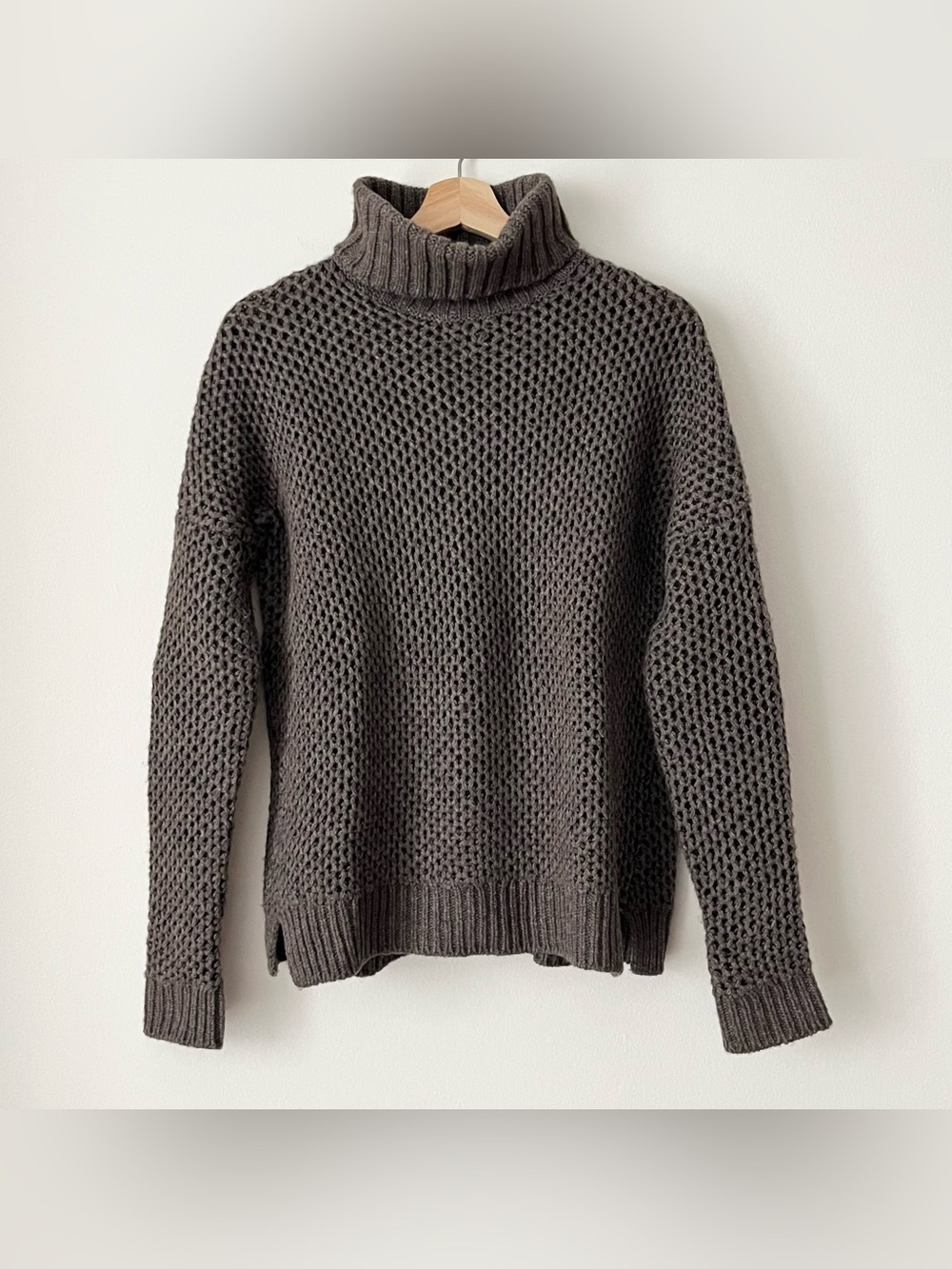 Vince Women's Yak Wool Brown Chunky Knit Turtleneck Sweater Size SP Luxe Cozy